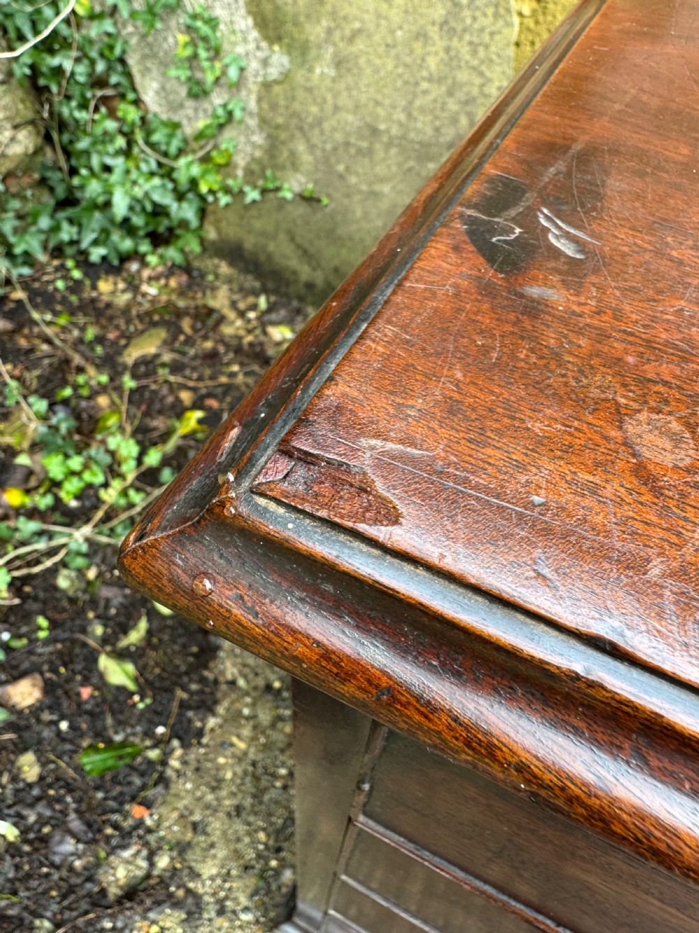 Georgian Chest of Drawers  View XI