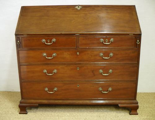 Georgian Bureau