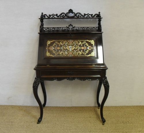 Italian Bureau