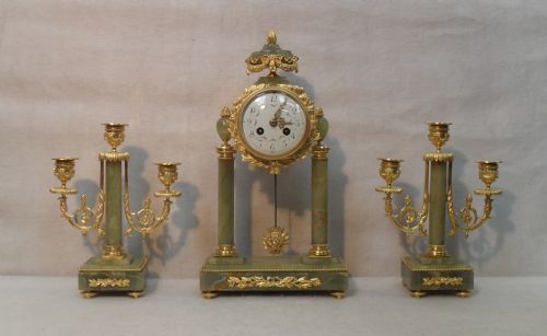 Onyx Marble Clock Set
