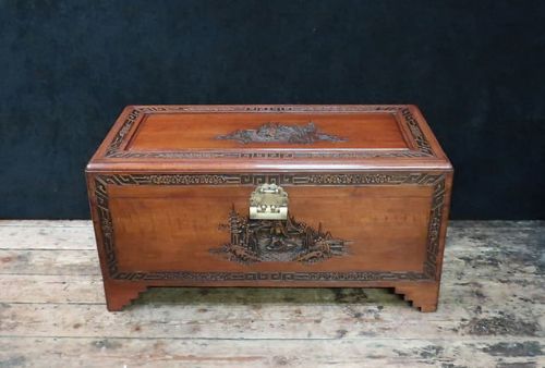 Early 20th Century Oriental Camphor Wood and Teak Chest