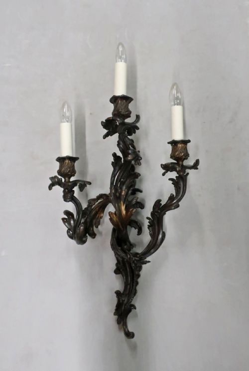 fig 1. SUBSTANTIAL FRENCH BRONZE ROCOCO STYLE THREE BRANCH WALL LIGHT