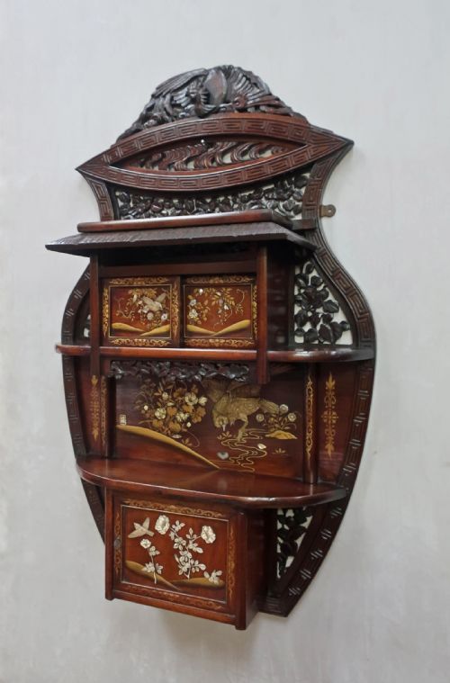 fig 1. JAPANESE MEIJI PERIOD SHIBAYAMA HANGING DISPLAY CABINET