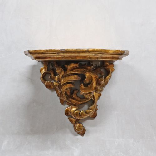 Italian Rococo Style Carved Giltwood Wall Bracket