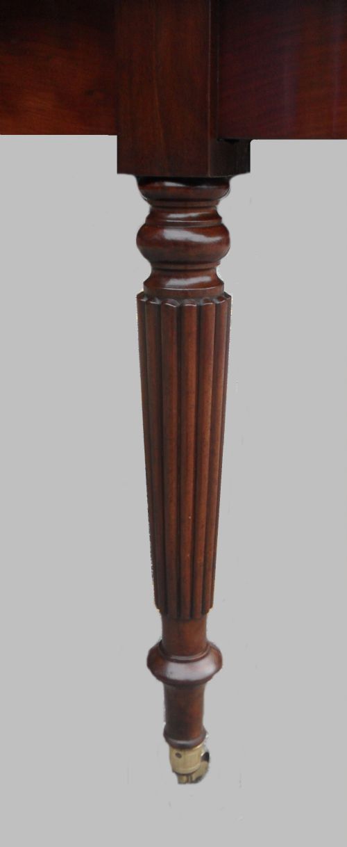 GEORGIAN MAHOGANY EXTENDING DINING TABLE ATTRIBUTED TO GILLOWS - ADDITIONAL PHOTO 7