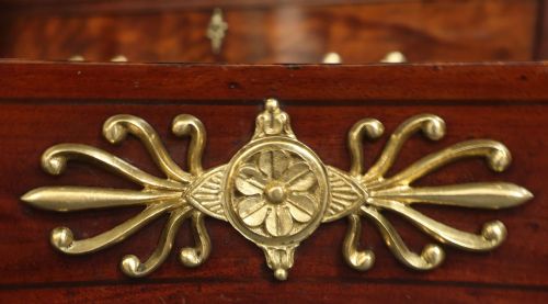 REGENCY MAHOGANY SOFA TABLE - ADDITIONAL PHOTO 10
