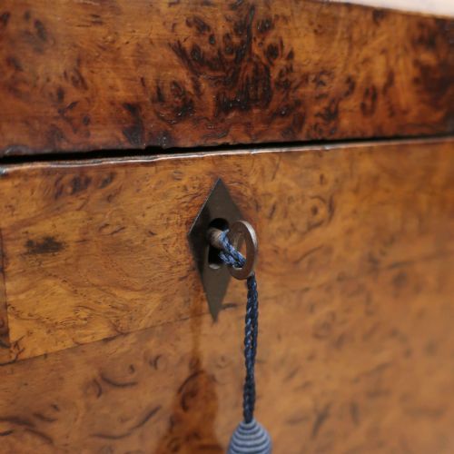 GEORGIAN POLLARD OAK CELLARETTE - ADDITIONAL PHOTO 2