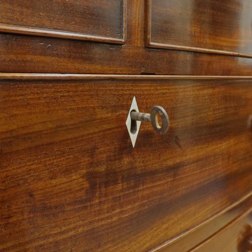 fig 3. Georgian Mahogany Bow Fronted Chest of Drawers Attributed to Gillows
