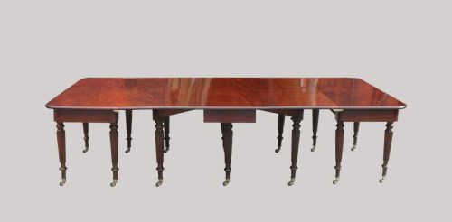 GEORGIAN MAHOGANY EXTENDING DINING TABLE ATTRIBUTED TO GILLOWS - ADDITIONAL PHOTO 2