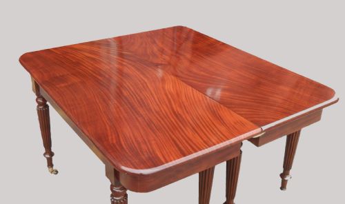 GEORGIAN MAHOGANY EXTENDING DINING TABLE ATTRIBUTED TO GILLOWS - ADDITIONAL PHOTO 8
