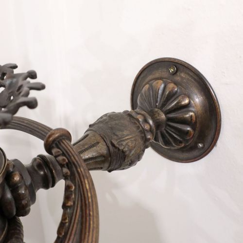 PAIR OF VICTORIAN BRONZE TORCH ENTRANCE HALL WALL LIGHTS - ADDITIONAL PHOTO 7