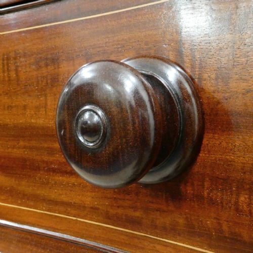 GEORGIAN MAHOGANY SERPENTINE FRONTED CHEST OF DRAWERS - ADDITIONAL PHOTO 2