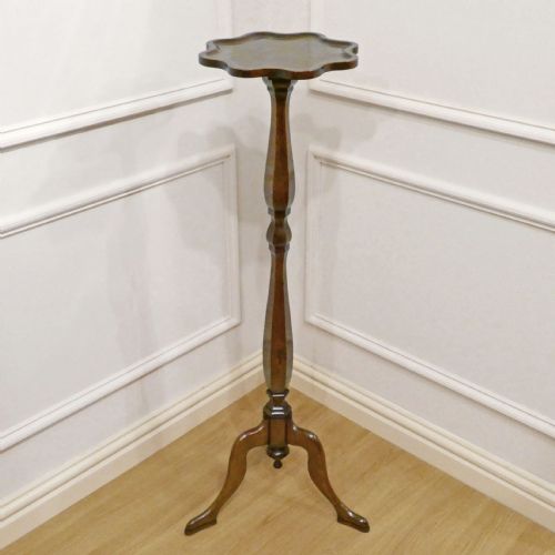 fig 1. Pair of Edwardian Oak Torchères or Plants Stands