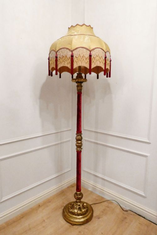 PAIR OF ITALIAN BAROQUE STYLE GILTWOOD FLOOR LAMPS - ADDITIONAL PHOTO 1