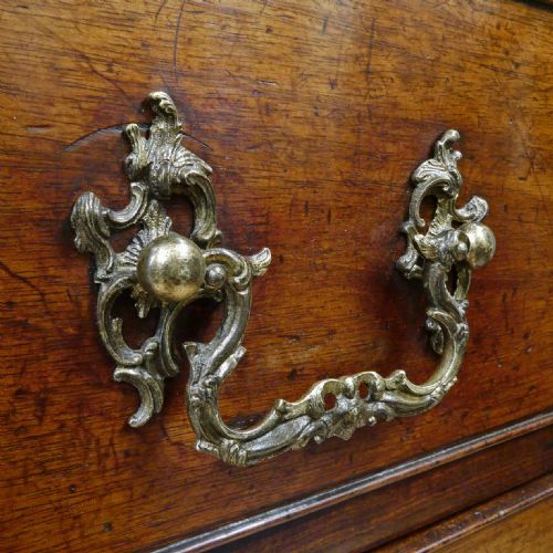 GEORGIAN CHIPPENDALE PERIOD MAHOGANY CHEST OF DRAWERS - ADDITIONAL PHOTO 3