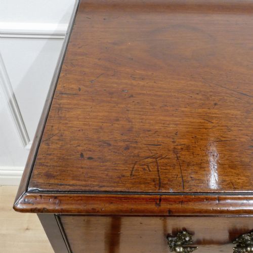 GEORGIAN CHIPPENDALE PERIOD MAHOGANY CHEST OF DRAWERS - ADDITIONAL PHOTO 6