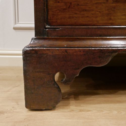 GEORGIAN CHIPPENDALE PERIOD MAHOGANY CHEST OF DRAWERS - ADDITIONAL PHOTO 7