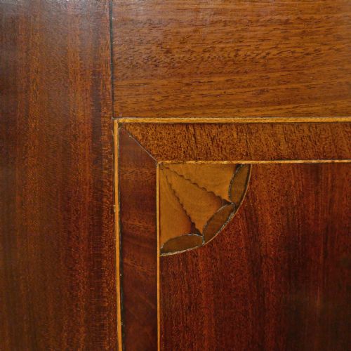 GEORGIAN MAHOGANY CORNER CUPBOARD - ADDITIONAL PHOTO 2