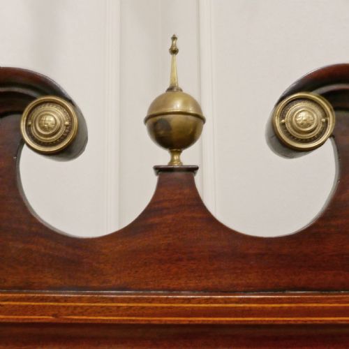 GEORGIAN MAHOGANY CORNER CUPBOARD - ADDITIONAL PHOTO 3