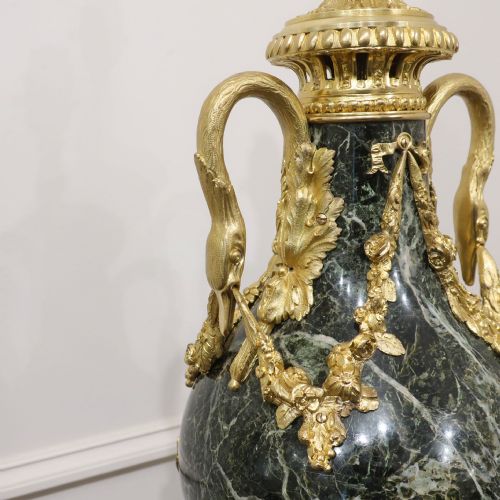 PAIR OF FRENCH LOUIS XVI STYLE MARBLE GILT BRONZE TABLE LAMPS - ADDITIONAL PHOTO 5