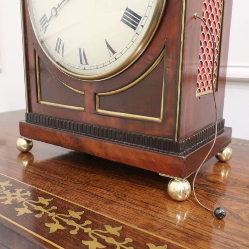 GEORGIAN MAHOGANY BRACKET CLOCK - ADDITIONAL PHOTO 4