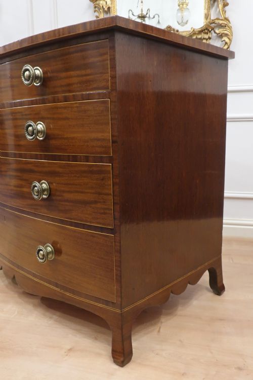 GEORGIAN MAHOGANY BOW FRONTED CHEST OF DRAWERS - ADDITIONAL PHOTO 14