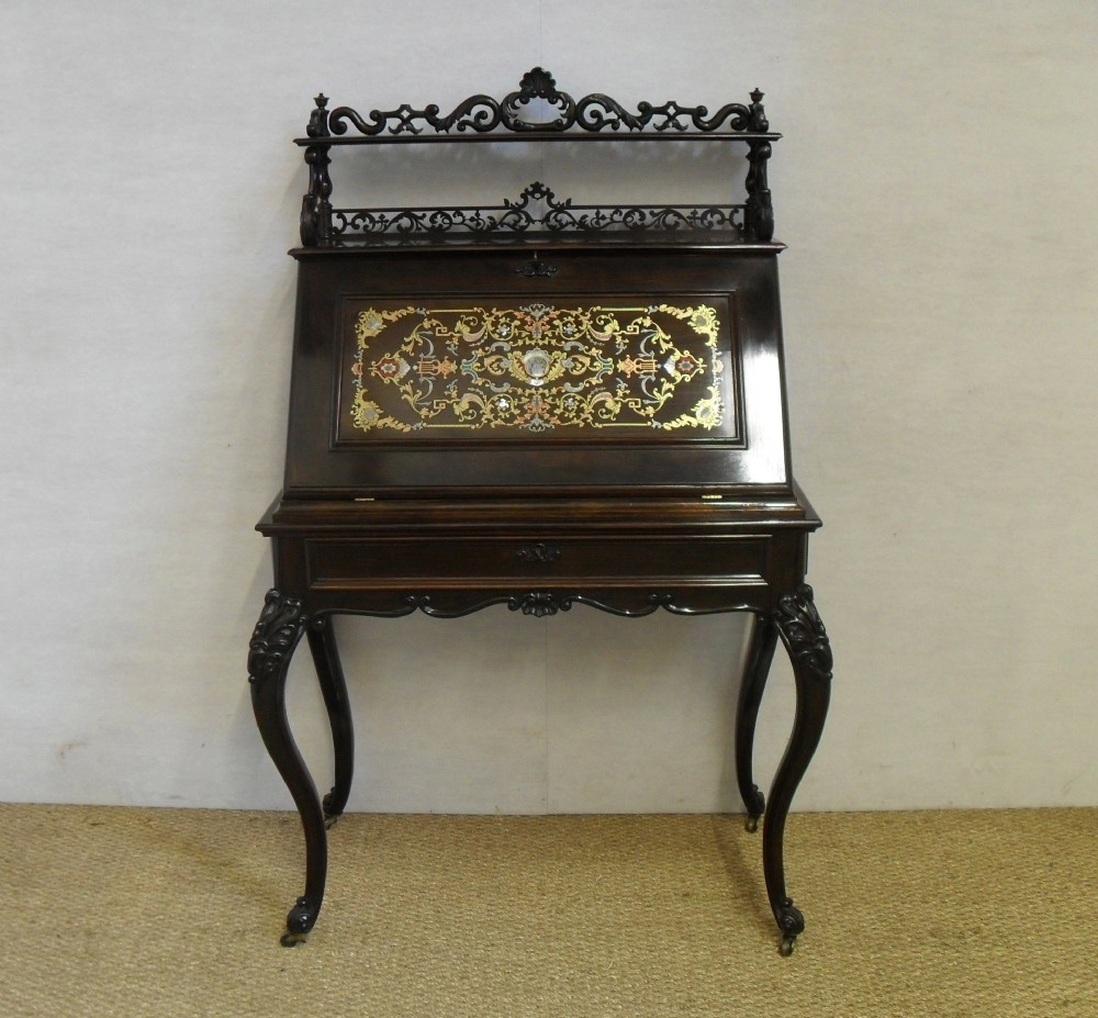 Italian Bureau
