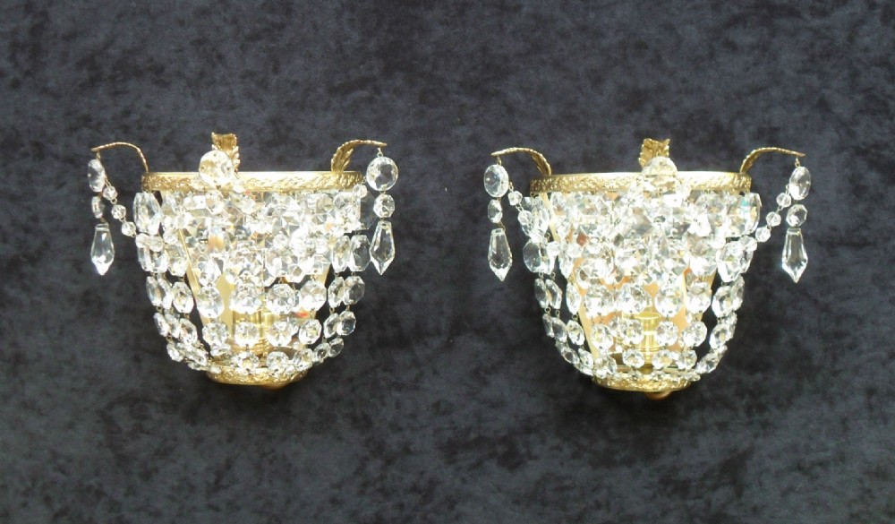 Pair of Italian Art Deco Crystal Glass Basket Wall Lights