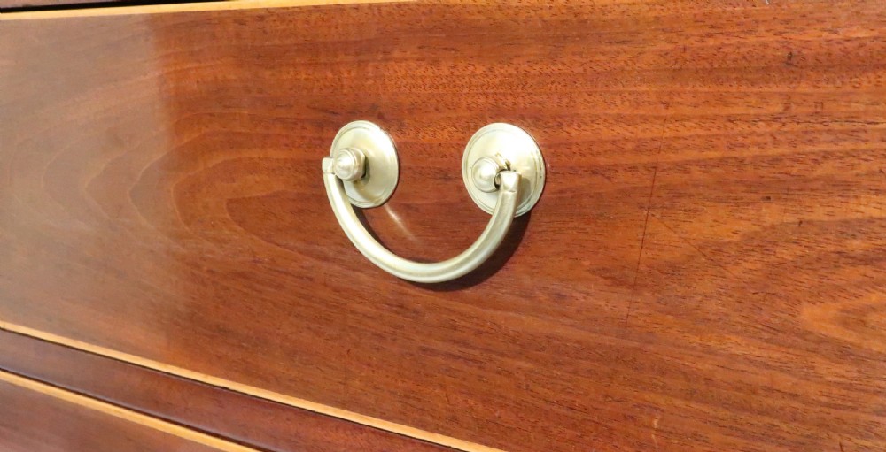 Georgian Figured Mahogany Chest of Drawers View V