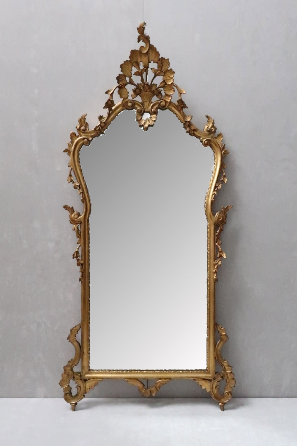 Italian Carved Giltwood Wall Mirror