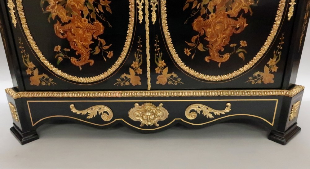 French Marquetry Side Cabinet Attributed to Joseph Cremer View VIII
