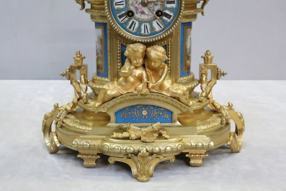 French Napoleon III Bronze Gilt and Porcelain Mantel Clock View III