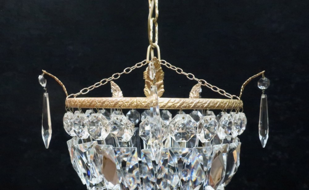 Italian Art Deco Crystal Glass Bag Chandelier View III