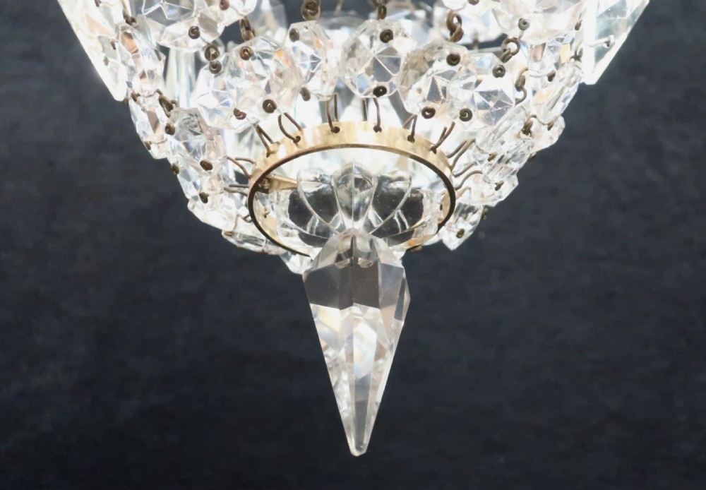 Italian Art Deco Crystal Glass Bag Chandelier View V