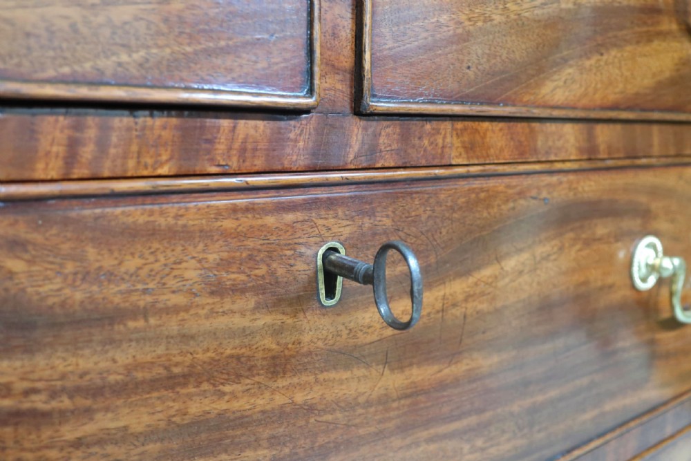 GEORGIAN FIGURED MAHOGANY CHEST OF DRAWERS View VI