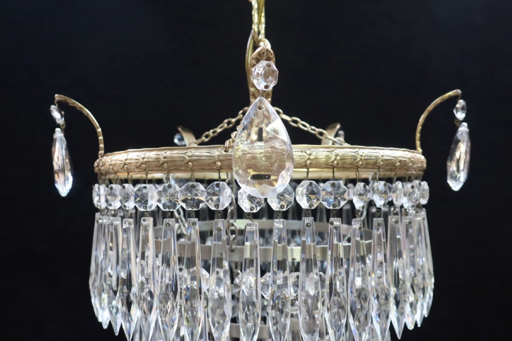 ITALIAN ART DECO FOUR TIER CRYSTAL GLASS CHANDELIER View IV