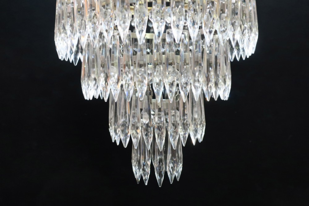 ITALIAN ART DECO FOUR TIER CRYSTAL GLASS CHANDELIER View VI
