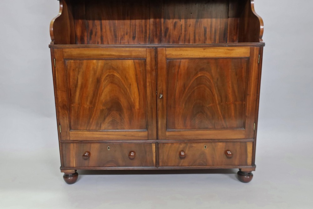 GEORGIAN WATERFALL BOOKCASE CABINET ATTRIBUTED TO GILLOWS View X