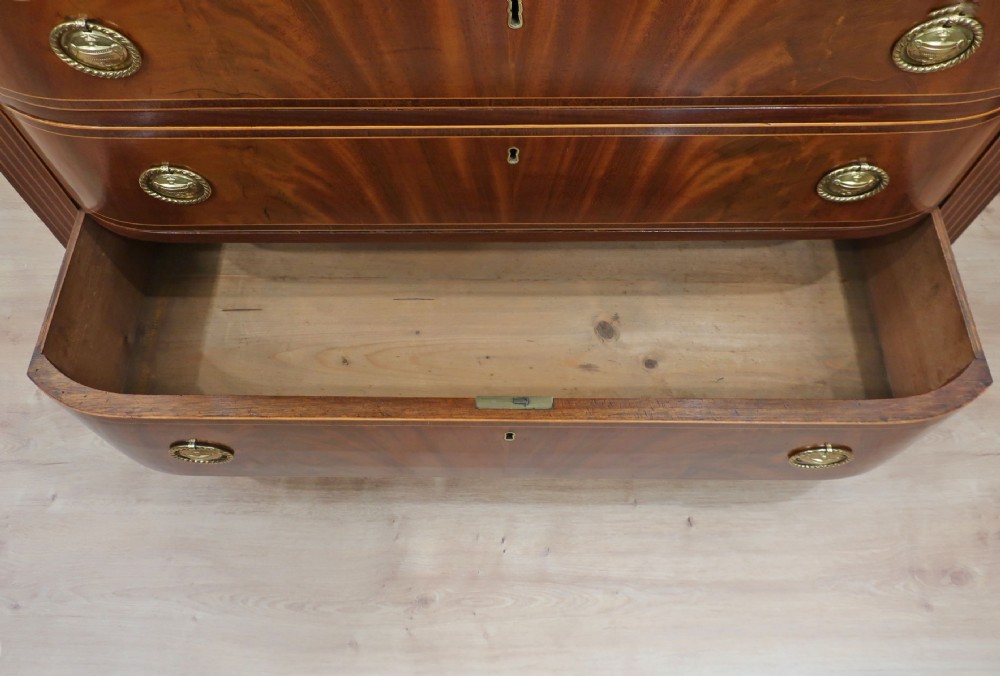 SHERATON PERIOD MAHOGANY CHEST OF DRAWERS View XIV