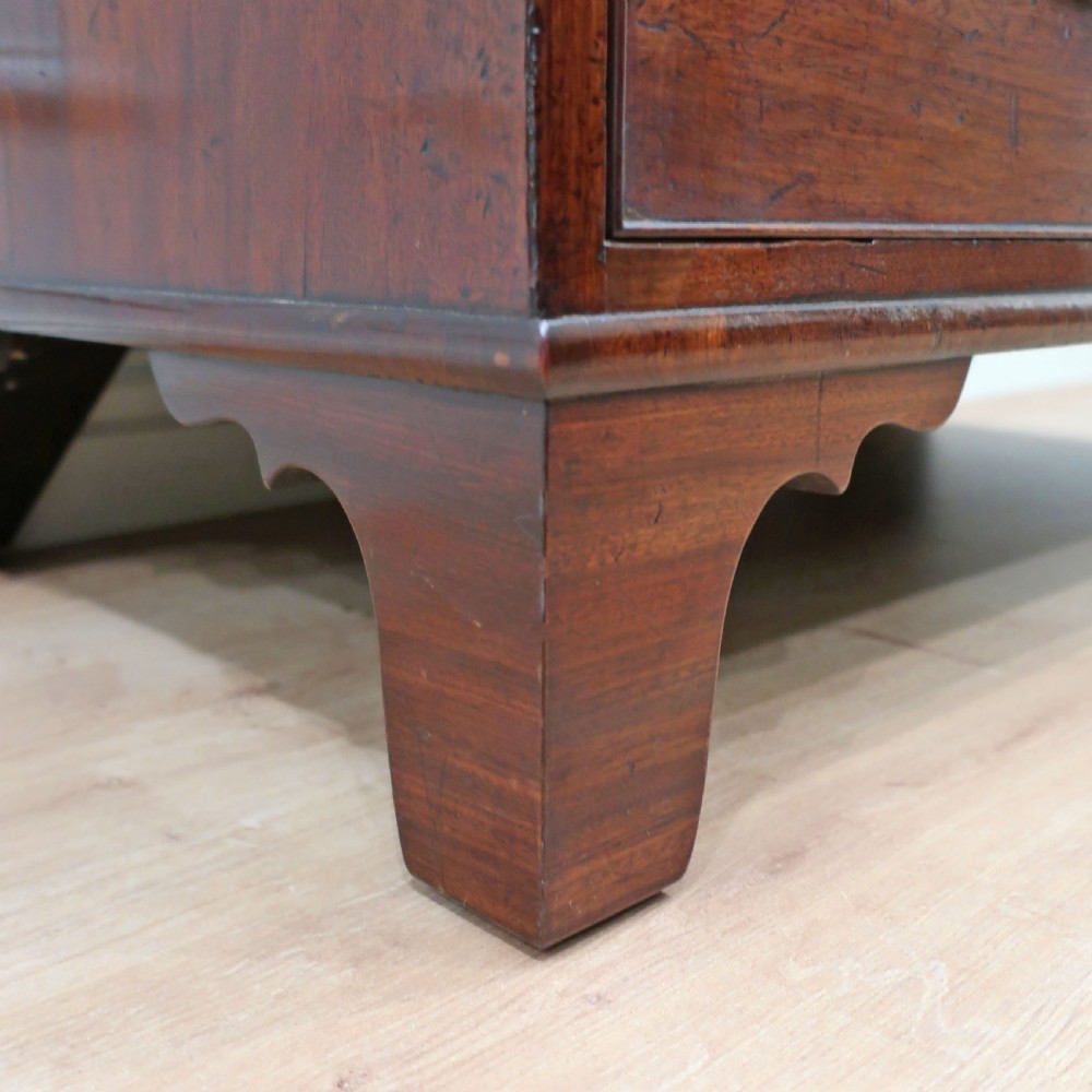 Georgian Mahogany Chest of Drawers View VIII