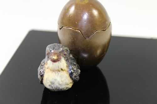fig 2. Franz Bergman, Austrian Cold Painted Bronze Chick c.1900