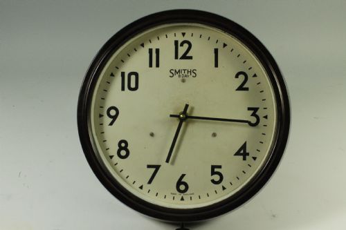 Art Deco Smiths Bakelite Clock C.1930's