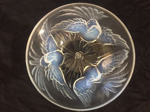 Joblings English Art Deco Opalescent "Doves" Glass Bowl C.1930