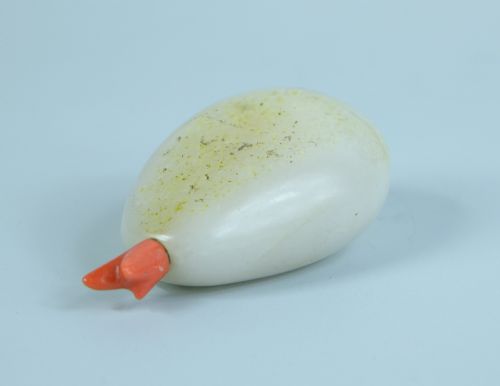 Chinese Jade Pebble Snuff Box 19th Century