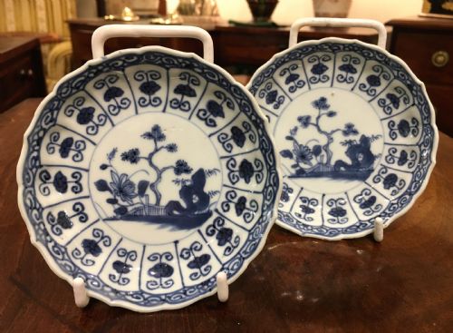 a pair of kangxi 16621722 blue and white small plates of garden scene - CATEGORY: ANTIQUE CERAMICS - DATED 18TH CENTURY