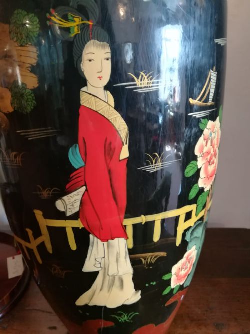LARGE JAPANESE PAINTED AND LACQUERED VASE C1920 - ADDITIONAL PHOTO 2