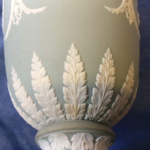 LARGE PAIR OF GREEN JASPERWARE VASES 19001920 - ADDITIONAL PHOTO 5