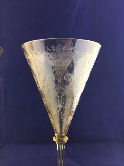 CVM VENETIAN ENGRAVED AMBER COLOURED FUNNEL BOWL WINE GLASSES C1890 - ADDITIONAL PHOTO 1
