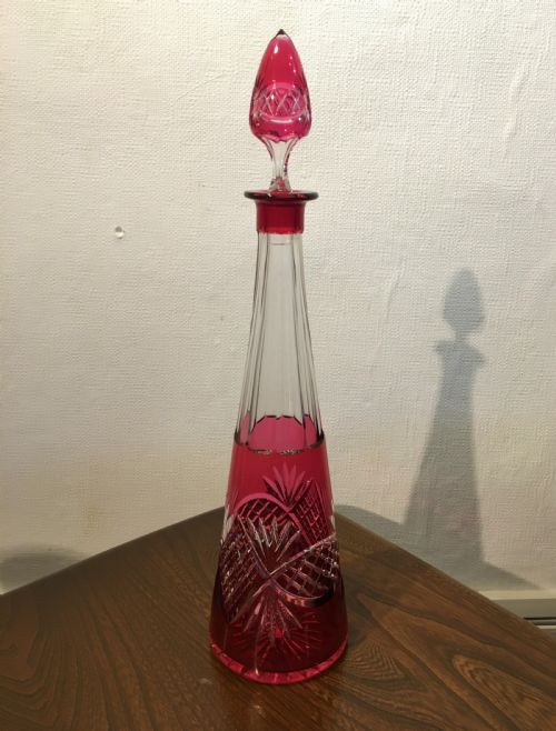 TAPERING CLEAR CRANBERRY CUT DECANTER POSSIBLY BY VAL ST LAMBERT OR SIMILAR C1930 - ADDITIONAL PHOTO 3