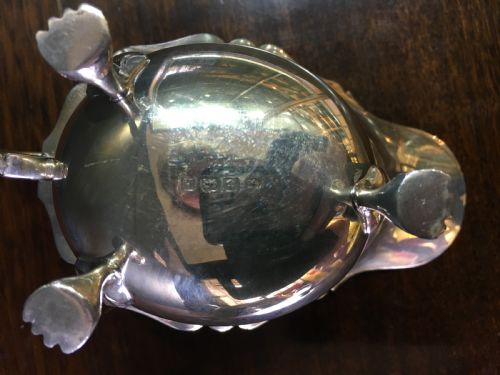 WILLIAM NEALE LTD PAIR OF SILVER SAUCE BOATS WITH WITH SCROLL HANDLES ACANTHUSCLAW FEET BIRMINGHAM 1913 - ADDITIONAL PHOTO 6